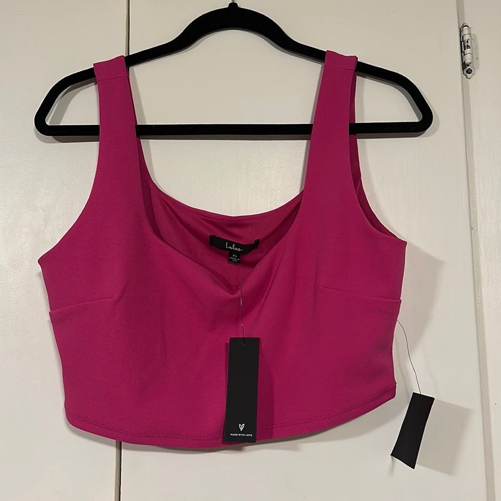 NWT Hot pink L Lulu’s crop top